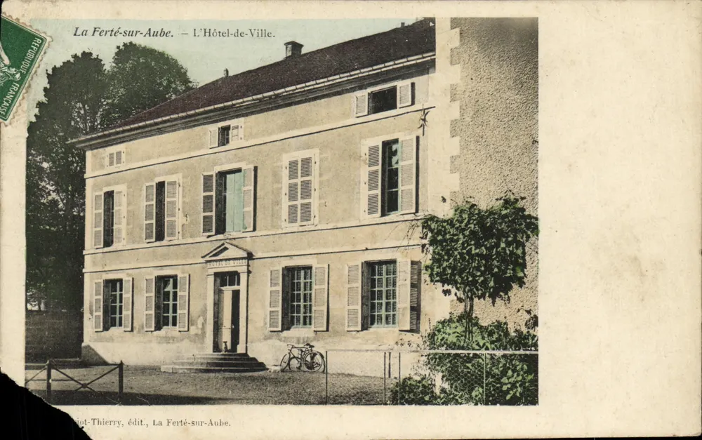 La Ferté-sur-Aube — Das Rathaus — Verleger Riot-Thierry - Vorderseite