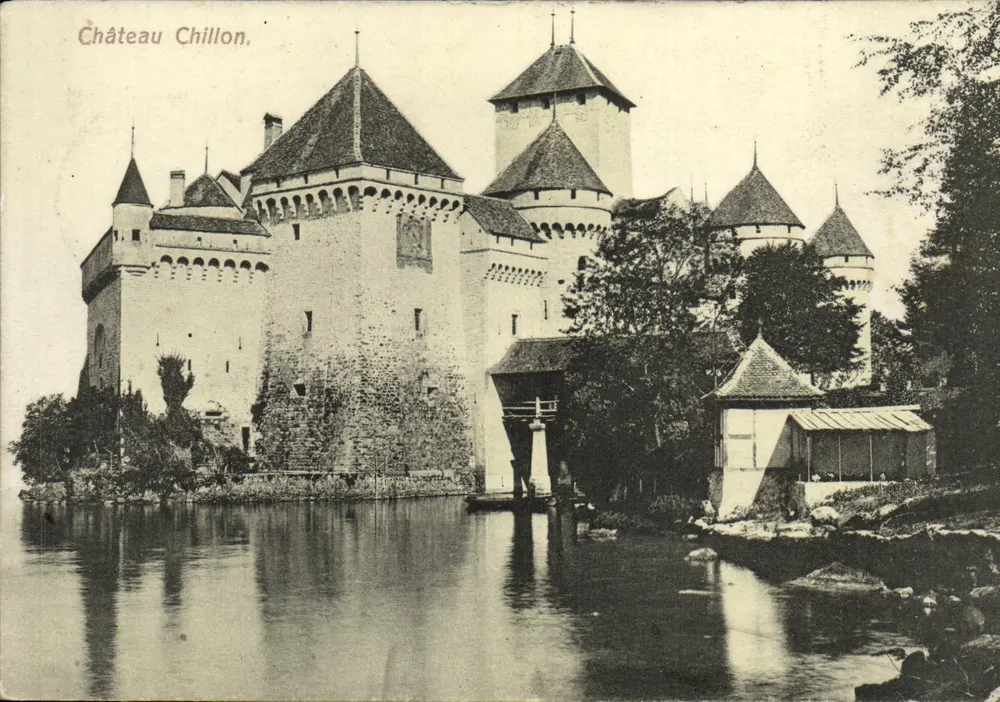 Castelo de Chillon — vista do castelo sobre a água — editor não identificado - Frente