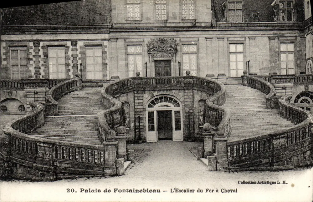 Schloss Fontainebleau — Die Eisenpferd-Treppe — Künstlerische Sammlung L.M. n°20 - Vorderseite