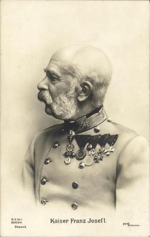Kaiser Franz Josef I — retrato em uniforme decorado com condecorações — Fot. Pietzner, B.K.W.I. 887/210 - Frente
