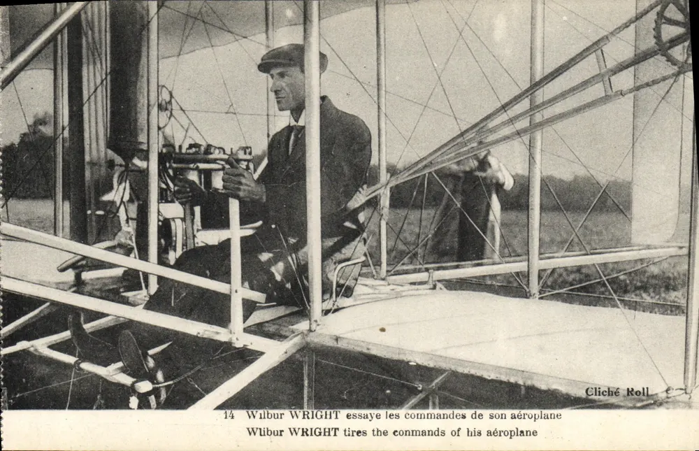 Wilbur Wright — teste das commandas de seu avião — Cliché Roll, n°14 - Frente