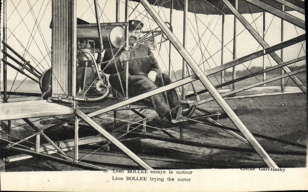 Léon BOLLEE testet den Motor — Chiche Garczinsky — n°15 - Vorderseite