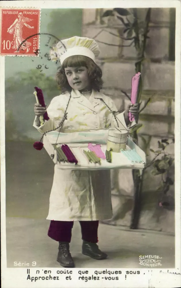 Kleine Mädchen in Chef-Kostüm — Bonbon-Verkauf — Semeuse Bonheur, Serie 9 - Vorderseite
