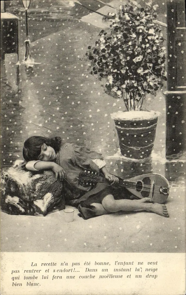 Niño dormido bajo la nieve — escena invernal — editor no visible - Anverso