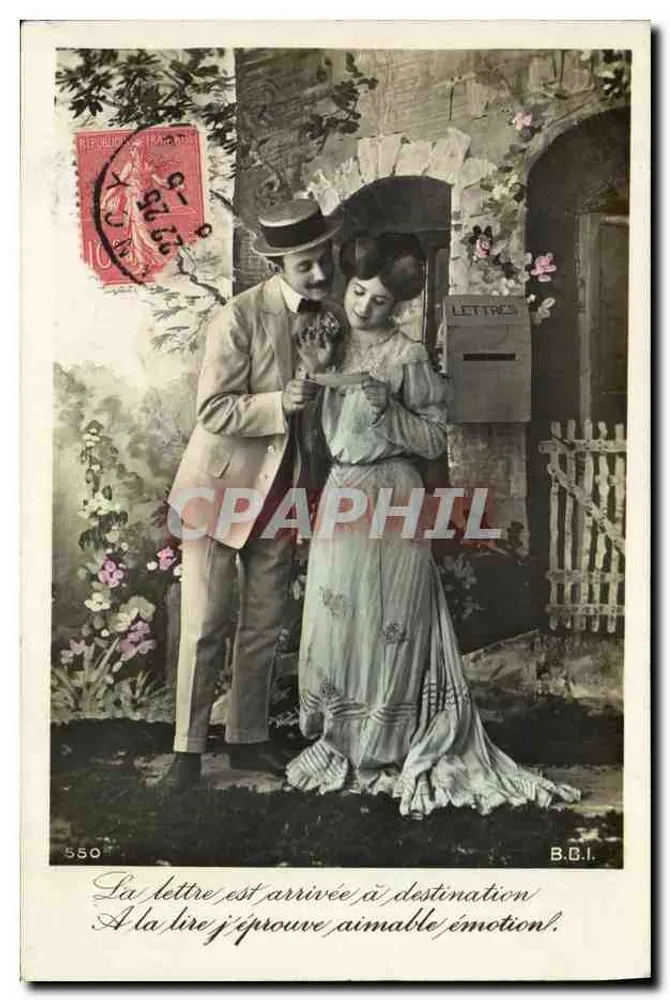 Couple devant une boîte aux lettres — scène amoureuse — B.G.I. n°550 - Recto
