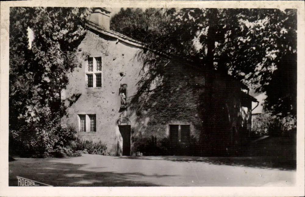 A Casa de Santa Joana d'Arc — Nancy — Edições V. Roeder - Frente