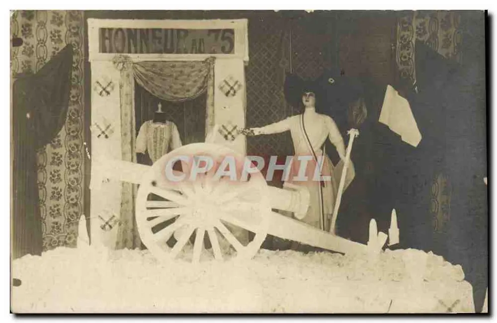 Honneur à 75 — Patriotische Dekoration mit Kanone — Verlag unbekannt - Vorderseite