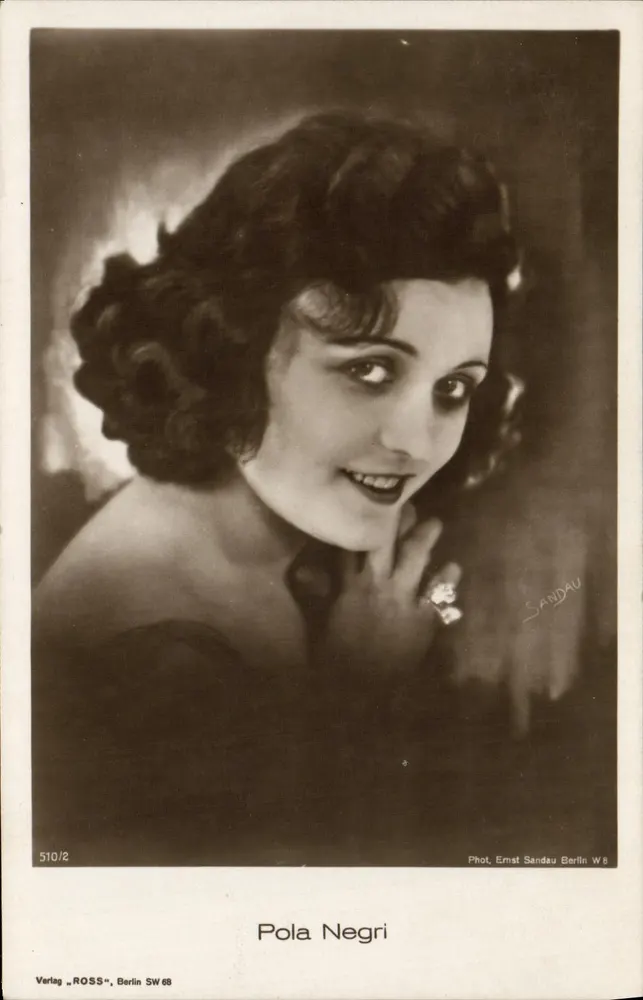 Pola Negri — retrato — Verlag „ROSS“, Berlim SW 68, n° 510/2 - Frente