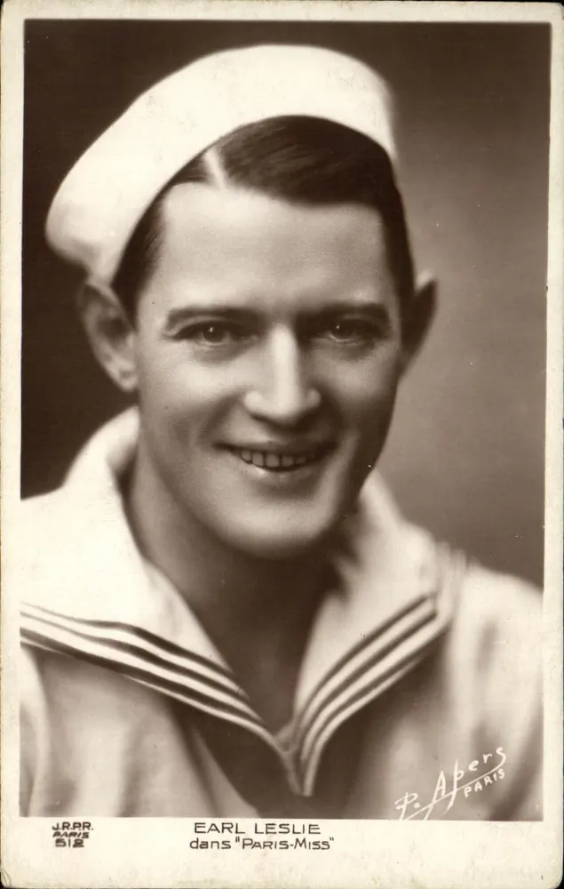 Earl Leslie — nella "Paris-Miss" — P. Abers Parigi - Recto