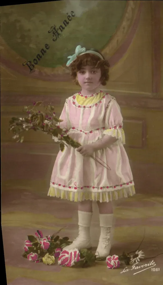 Menina pequena com vestido rosa — Boa Ano — La Favorite 1261 - Frente