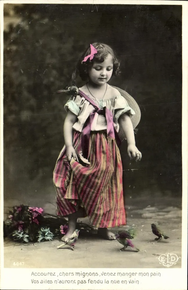 Menina com pássaros — texto impresso e carimbo ELD — n° 4047 - Frente
