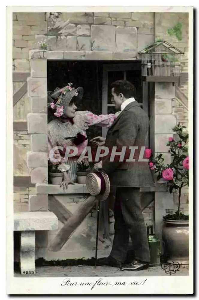 Frau am Fenster, die Blumen einem Mann anbietet — Verlag E.D., Nr. 4855 - Vorderseite