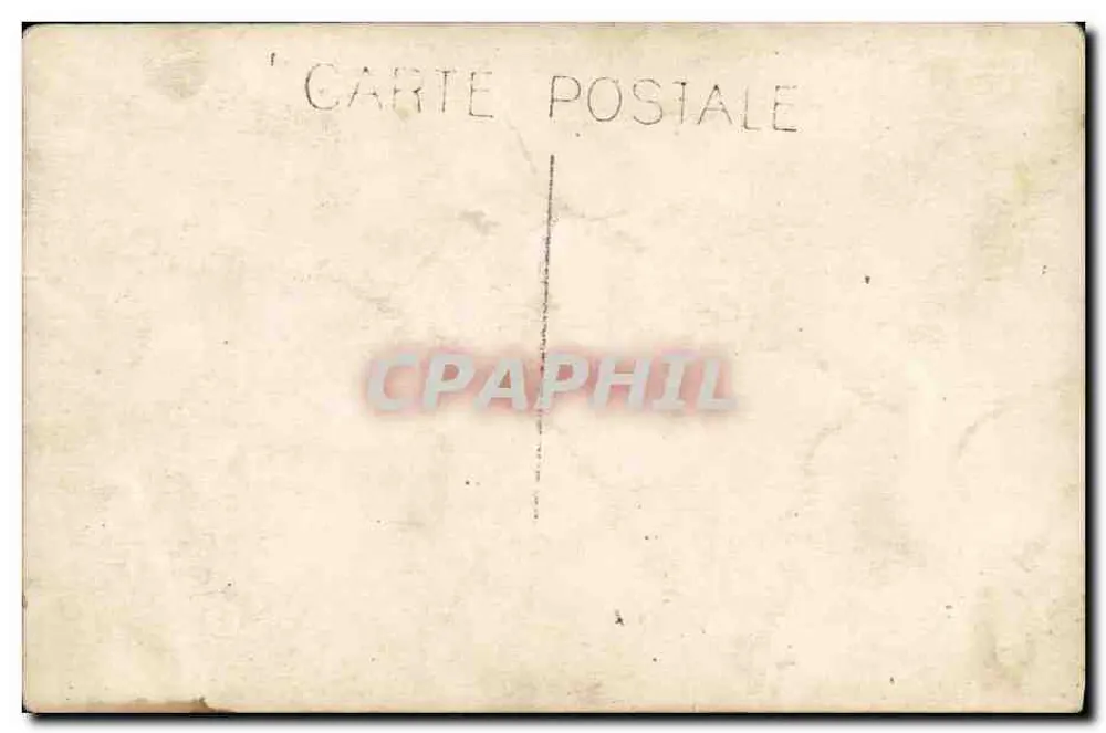 Groupe de soldats — devant un bâtiment — éditeur inconnu, n° 9 visible - Rückseite