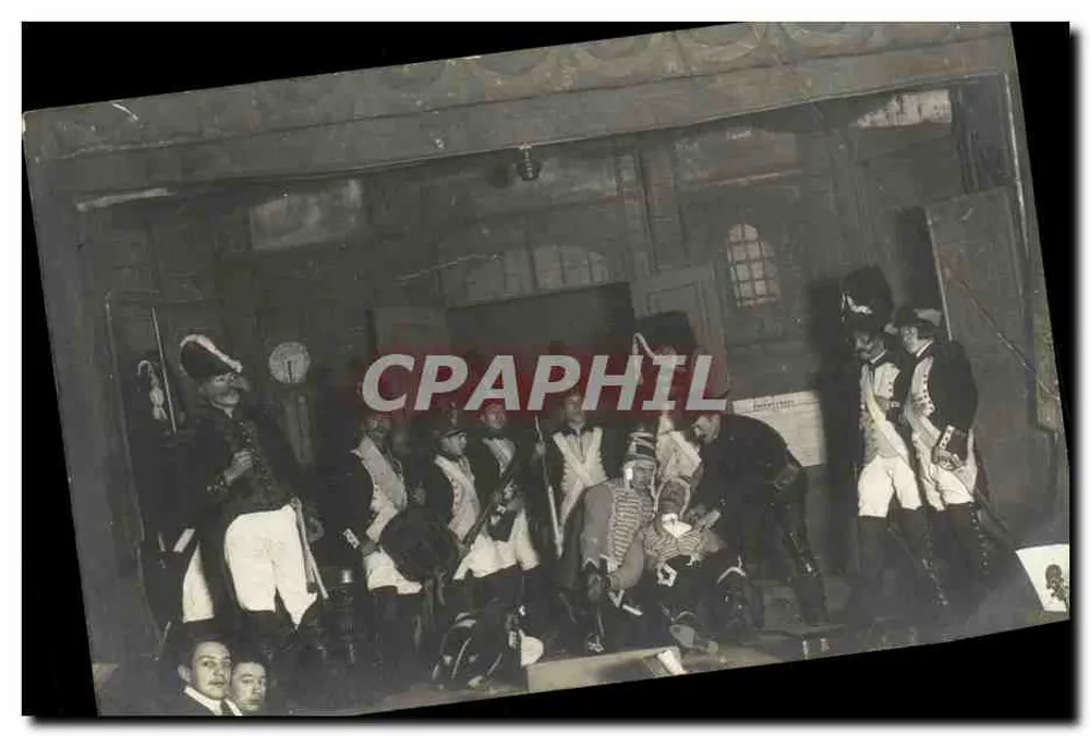 Spectacle historique — scène de réception militaire — éditeur non identifié - Frente
