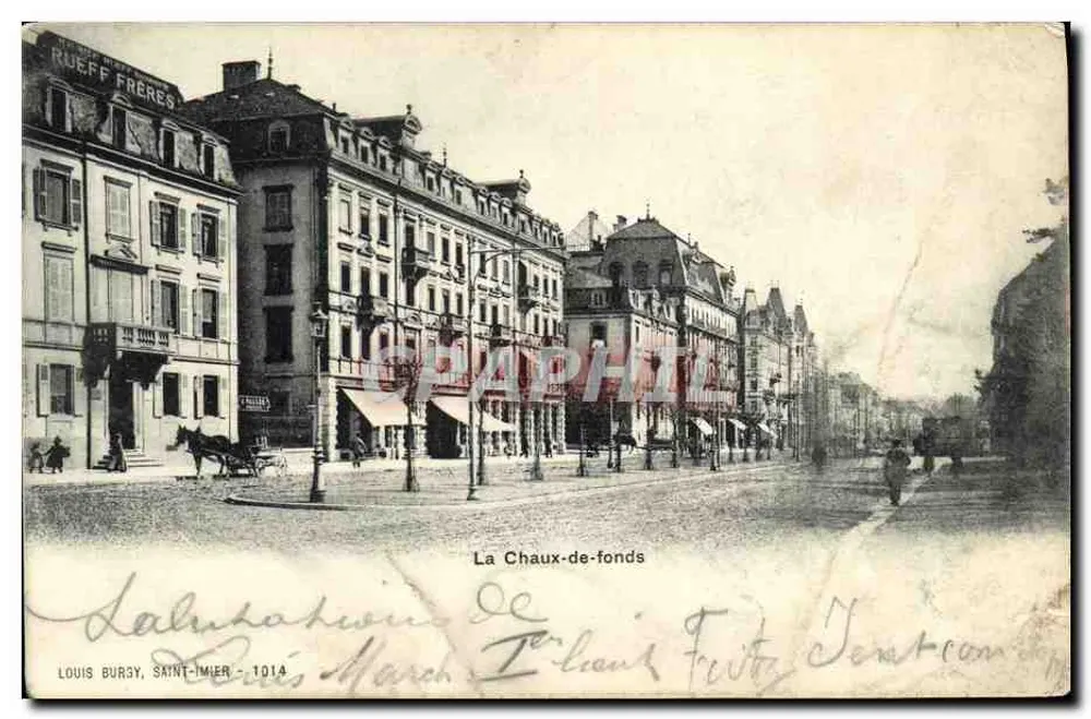 La Chaux-de-Fonds — rue principale avec bâtiments et calèche — éditeur RUEFF FRÈRES, n° 1014 - Vorderseite