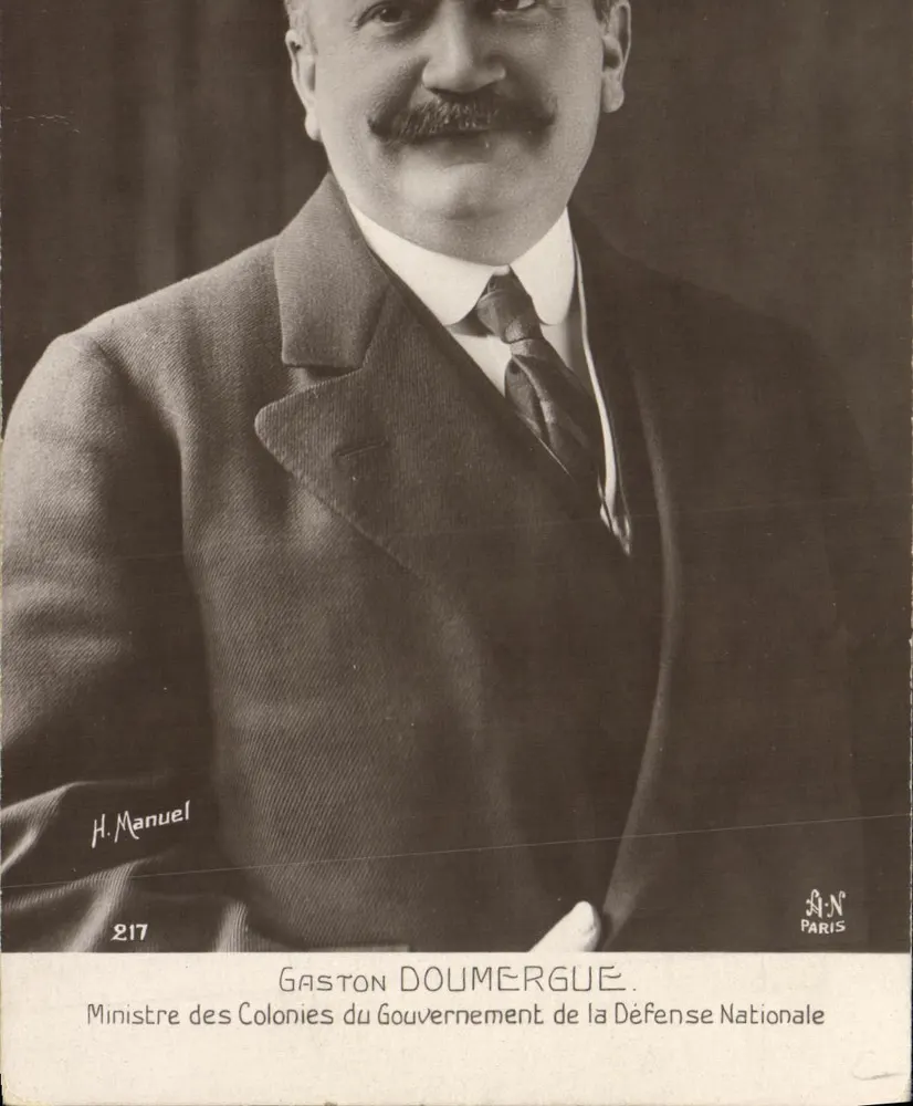 Gaston Doumergue — Ministro das Colônias do Governo da Defesa Nacional — H. Manuel, Paris, N° 217 - Frente
