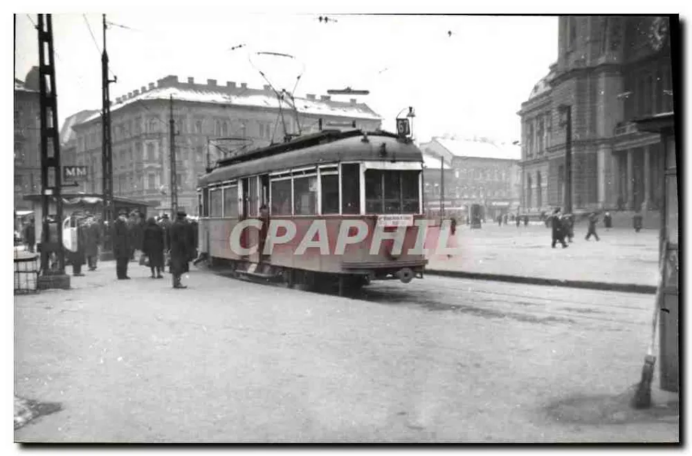 Tramway em Varsóvia — vista da rua — n°195 - Frente