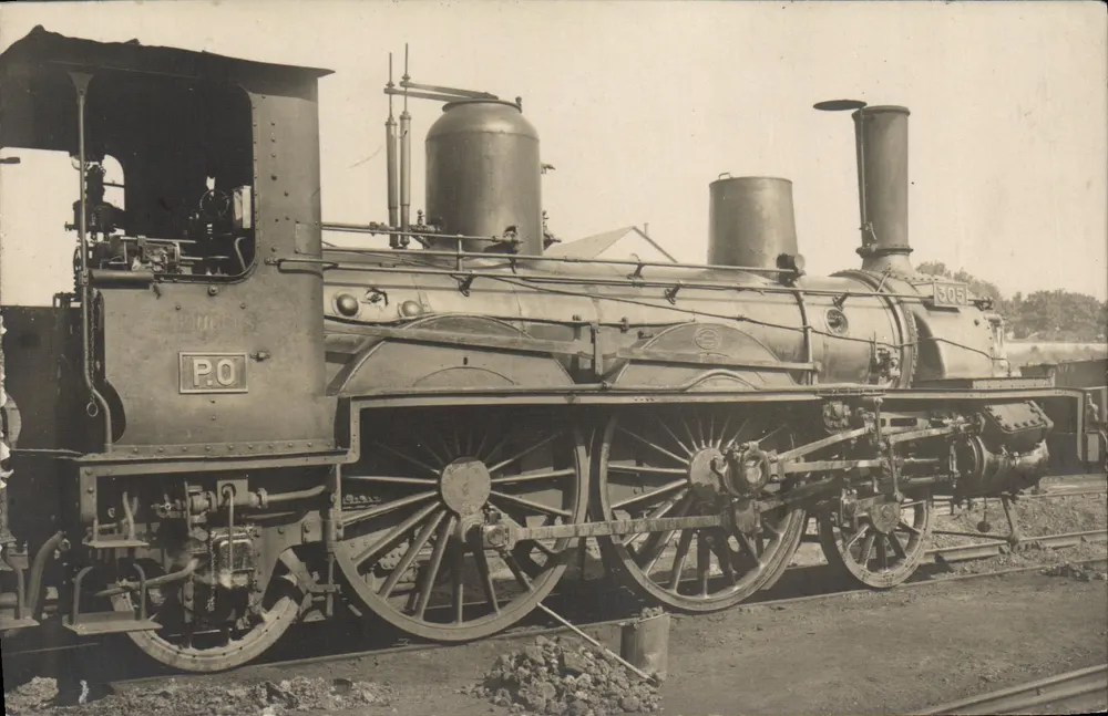 Locomotiva a vapor — n° 305 — P.O. — editor não identificado - Frente
