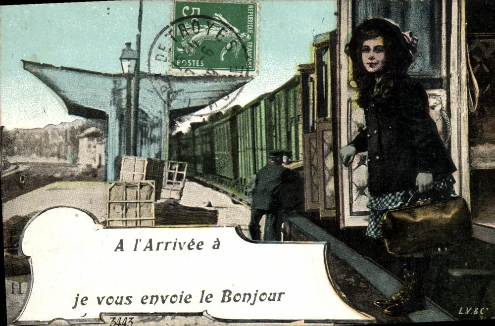 Ankunft in Troyes — Szene am Bahnhof mit Reisenden — Verlag L.V.&C. Nr. 3443 - Vorderseite