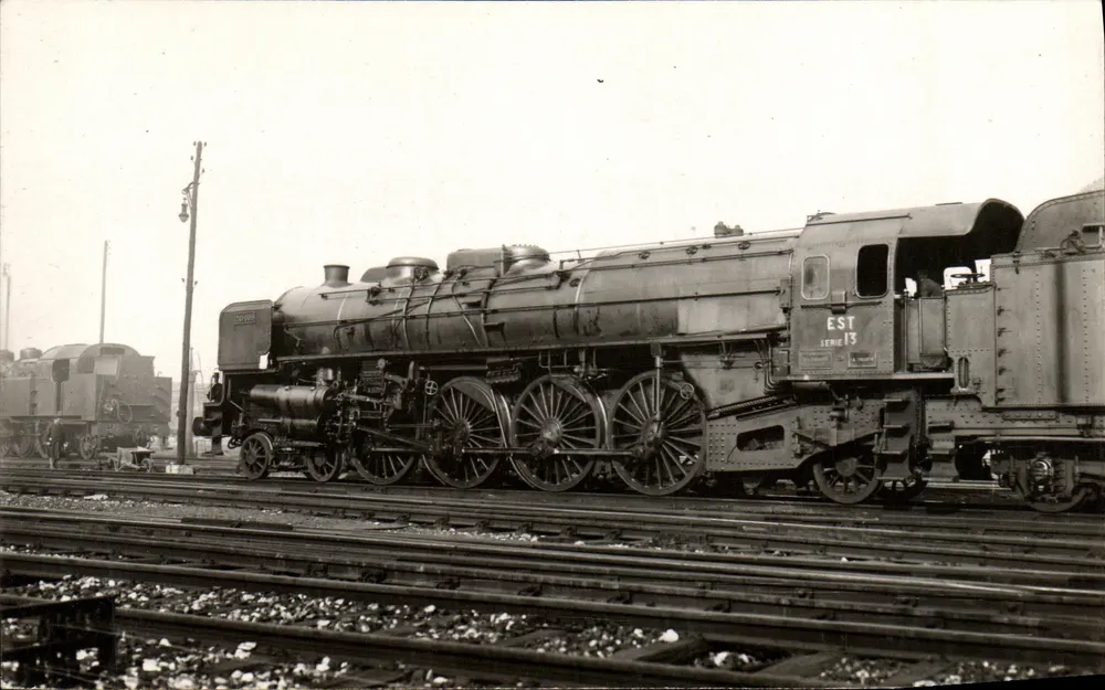 Locomotiva EST Série 13 — Máquina 241009 Superaquecedor D.M. — Edições de Arte 'JAN' Paris - Frente