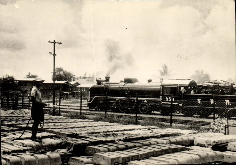 Thailand — Beton-Schienenplatten-Fertigungsanlage der Eisenbahngesellschaft — STEDEF 2 500 2 62 - Vorderseite