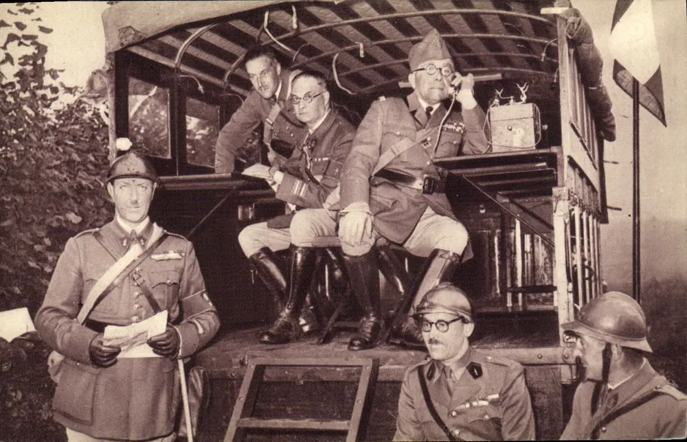 Comando durante manobras — Posto de comando durante manobras — Georges Lang, Imp. Paris - Frente
