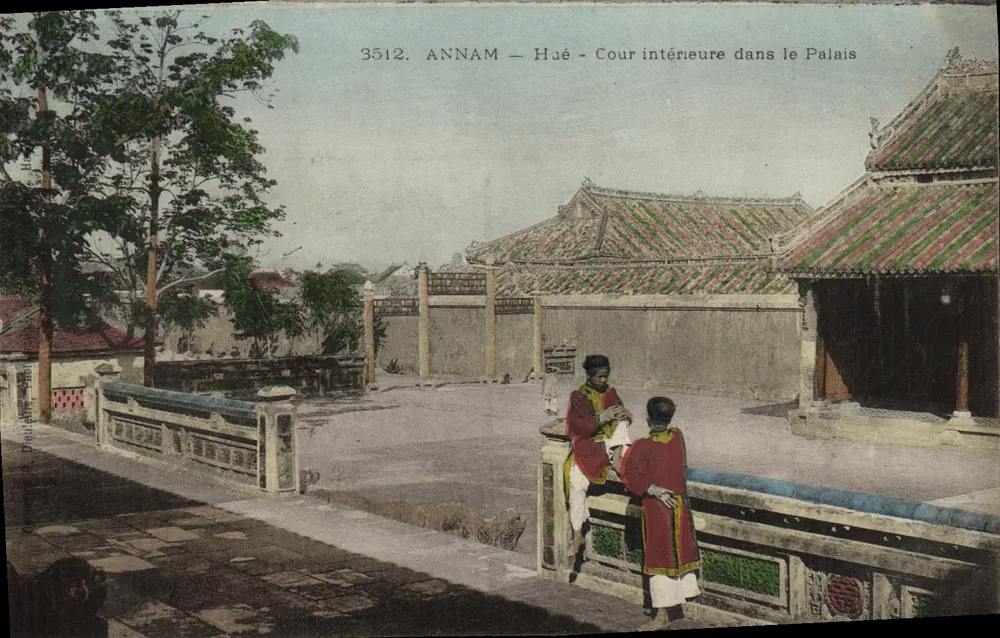 Hà Nội — Innenhof im Palast — Deutche - Vorderseite