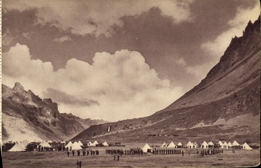 Campo militar na montanha — Rivoüac na Montanha — Georges Lang, Paris - Frente