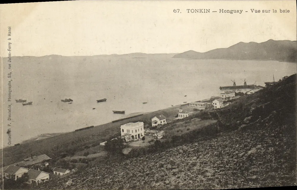 Tonkin — Honguay — Blick auf die Bucht — Fotografie P. Diaulet, rue Jules-Ferry, 53, Hanoi - Vorderseite