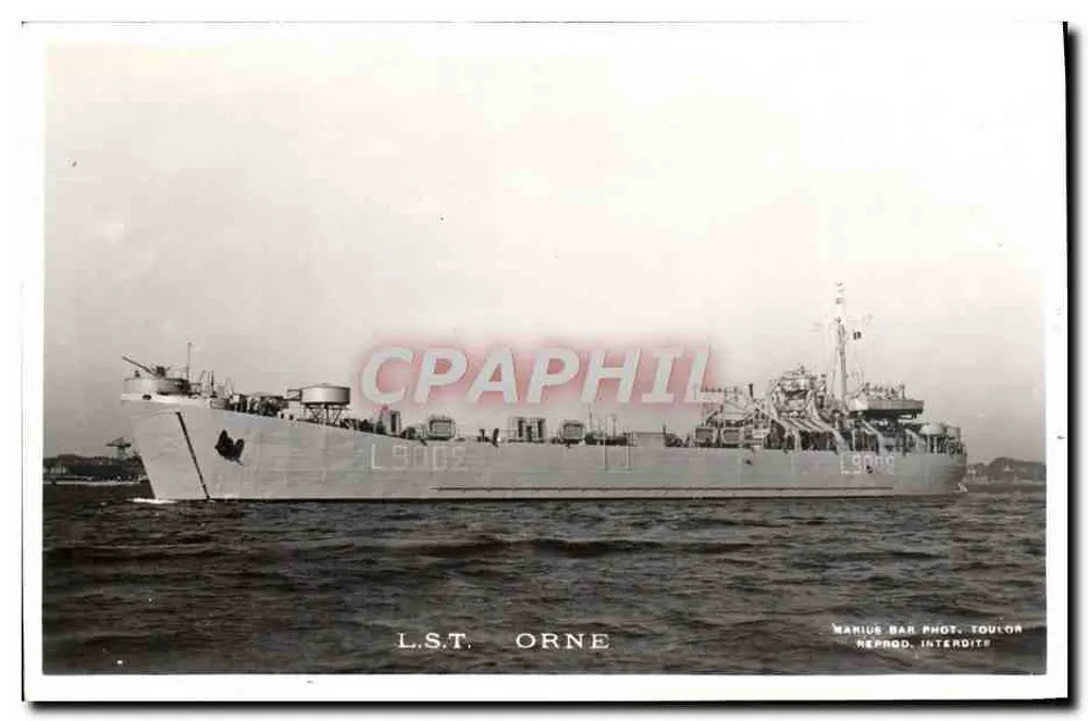 L.S.T. Orne — navio de desembarque — editor Marius Bar Phot. Foulor - Frente