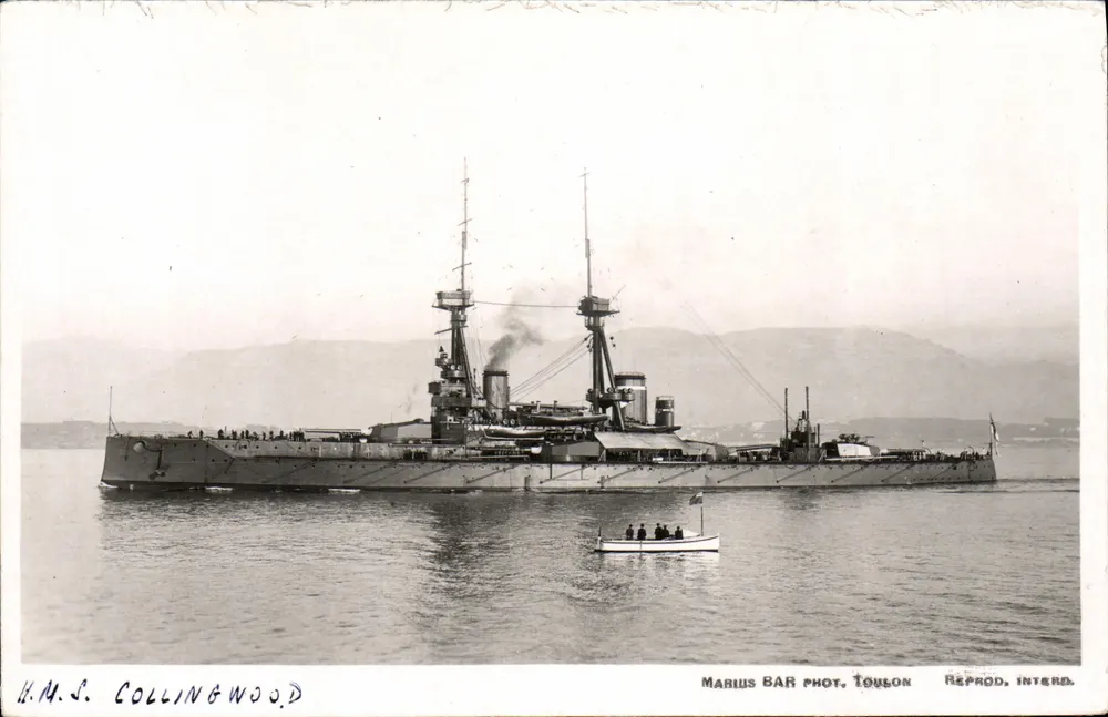 H.M.S. Collingwood — Navio de guerra britânico — Marius BAR Fot. Toulon, Reprod. Interd. - Frente
