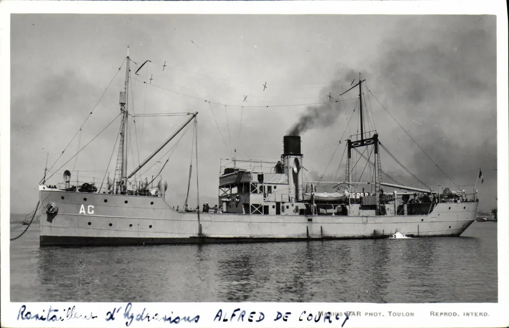 Navio de hidroaviões Alfred De Courcy — Toulon — Fotografia de Marius WAR, Toulon - Frente