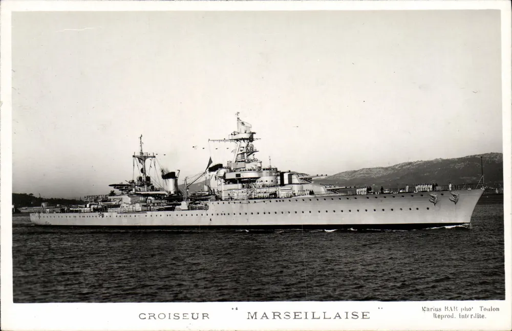 Cruiser "Marseillaise" — Toulon — Varius Balt fot. Toulon - Frente