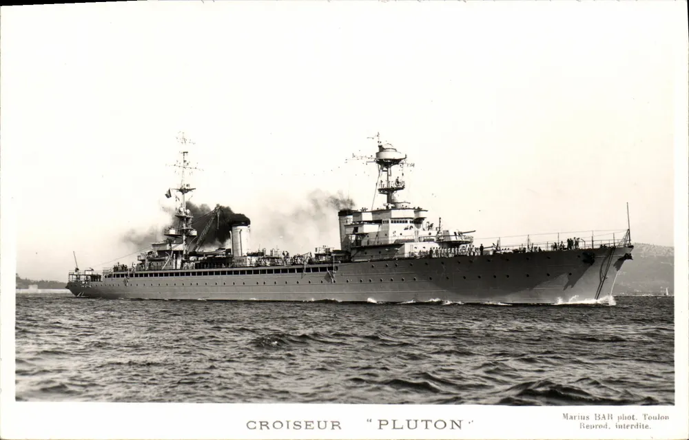 CROISEUR "PLUTON" — Toulon — Marius BAR fot. - Frente