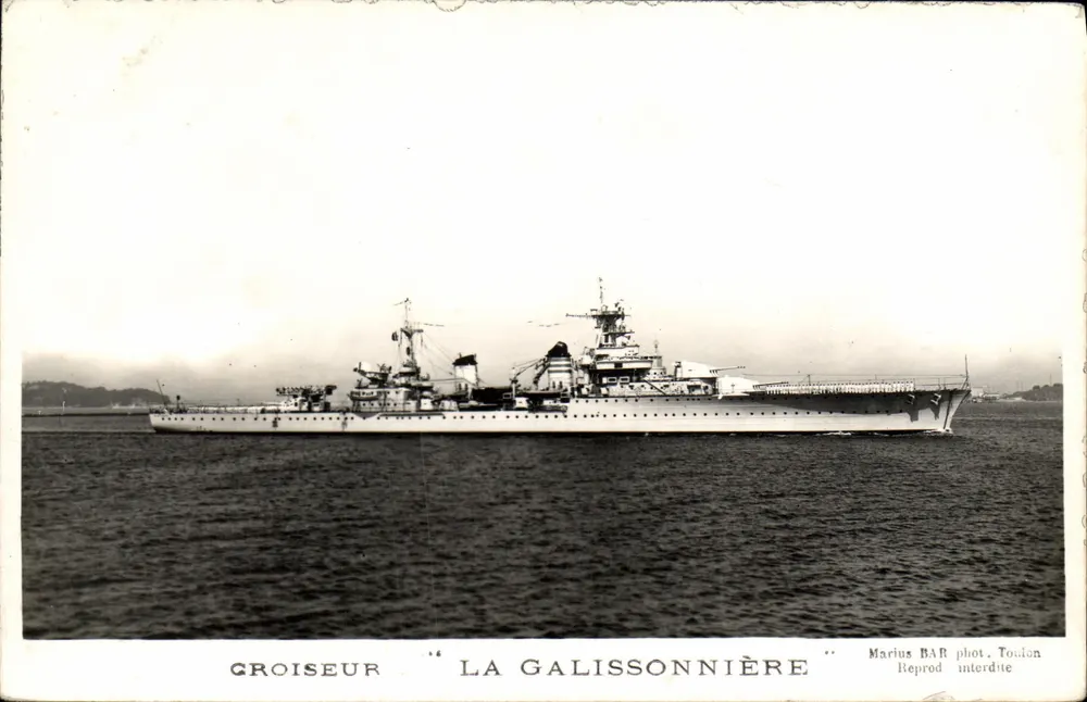 Cruiser "La Galissonnière" — Toulon — Marius BAR fot. - Frente