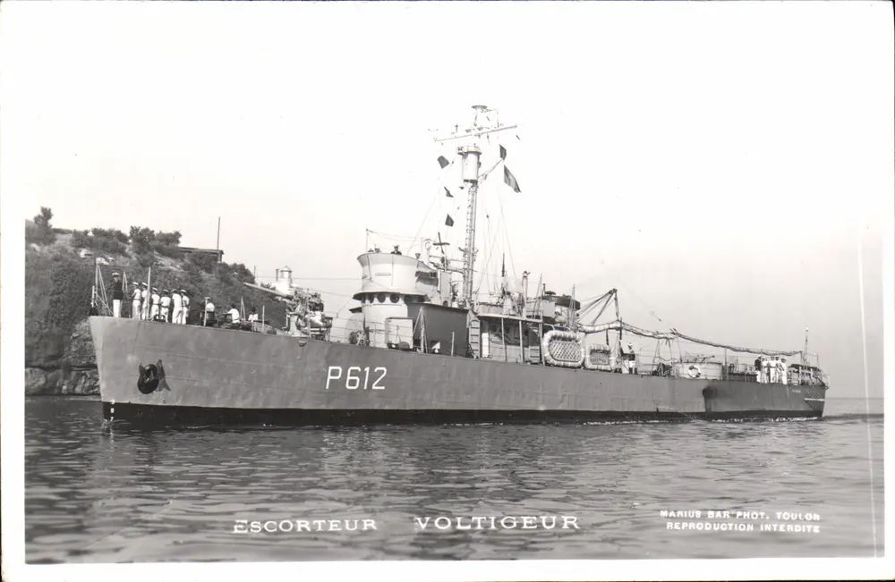 Escorteur Voltigeur — P612 — Marius Bar, Toulon - Frente