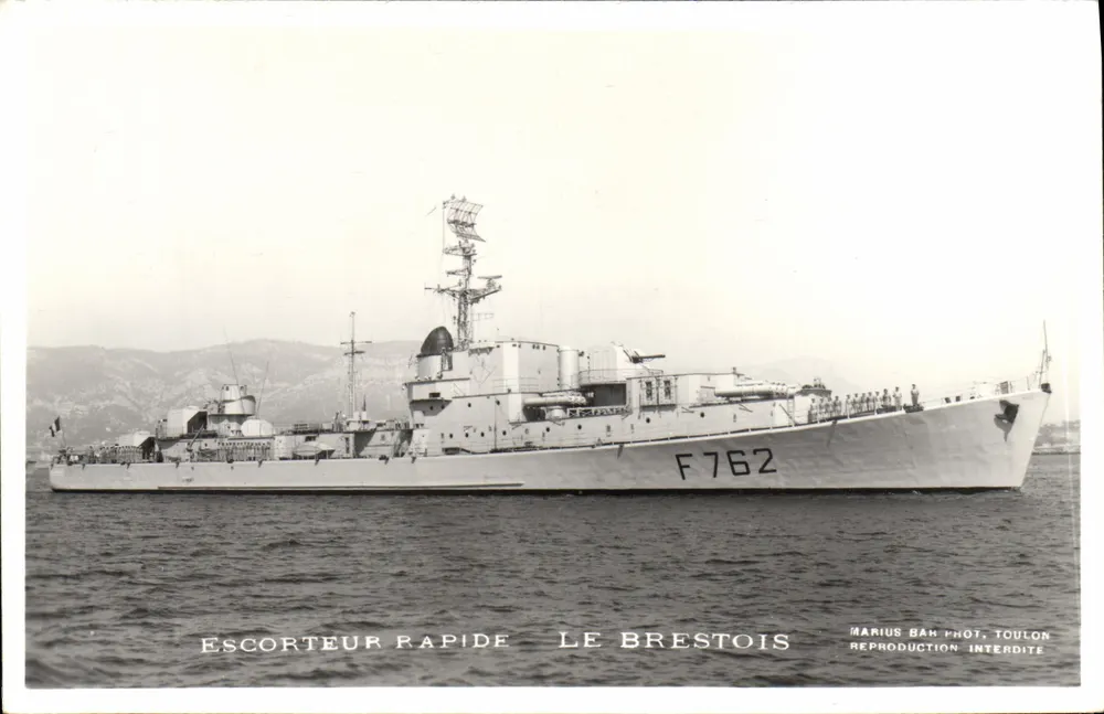 Escorteur rápido Le Brestois — F762 — Marius Bah, Toulon - Frente