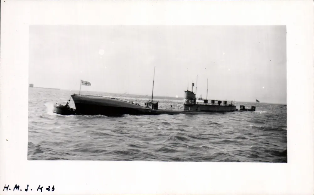 Submarino H.M.S. K23 — Editora NAUTICAL PHOTO AGENCY, Paris - Frente