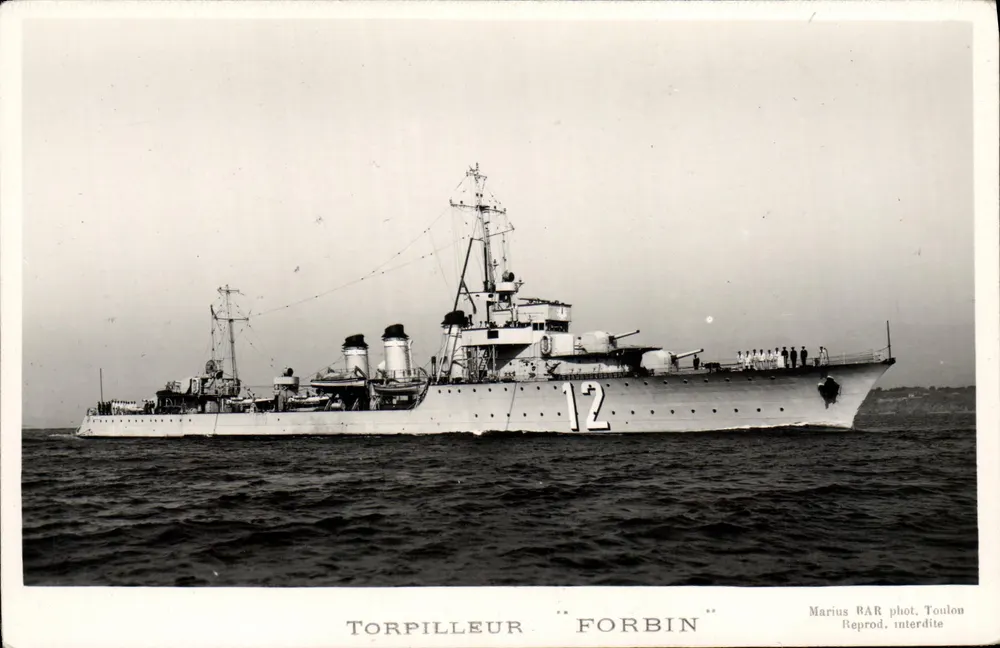Torpilleur "Forbin" — Toulon — Marius BAR phot. - Frente