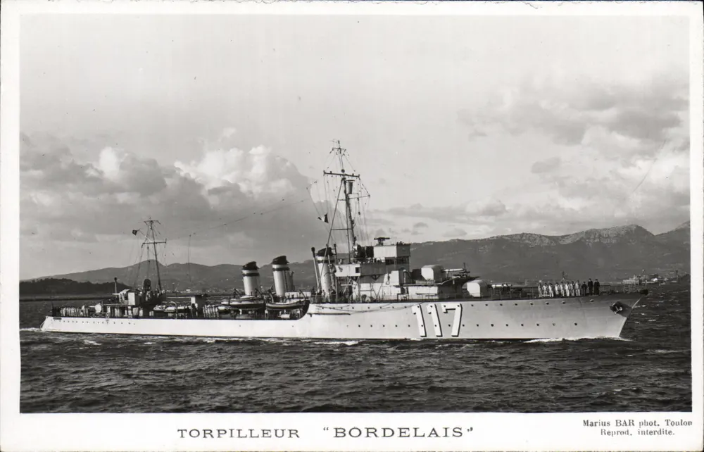 Torpilleur "Bordelais" — Toulon — Marius BAR fot. - Frente