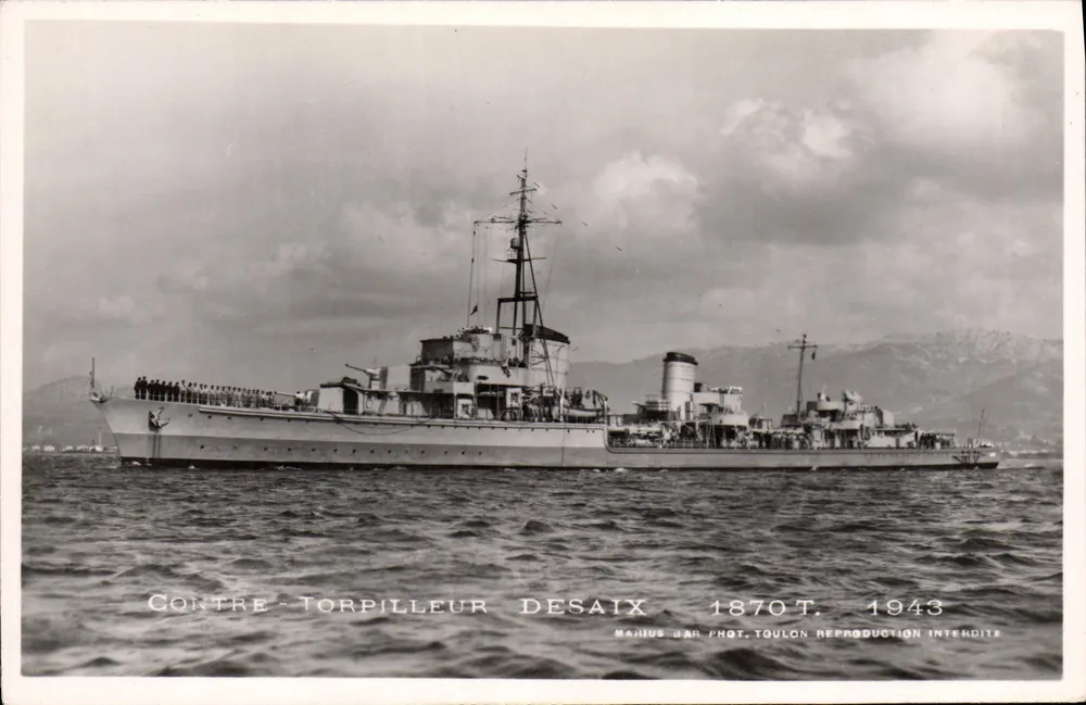 Contratorpedeiro Desaix — 1870T. 1943 — Manius Bar Fot. Toulon - Frente
