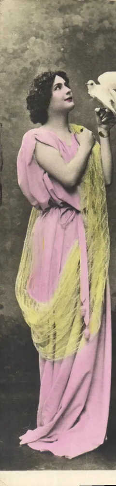 Frau in rosa und gelber Kleidung, die einen Taube hält — Studio-Karte — unbekannter Verlag - Vorderseite