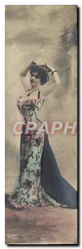 Frau in Abendkleid — Photographie — Ricordò - Vorderseite