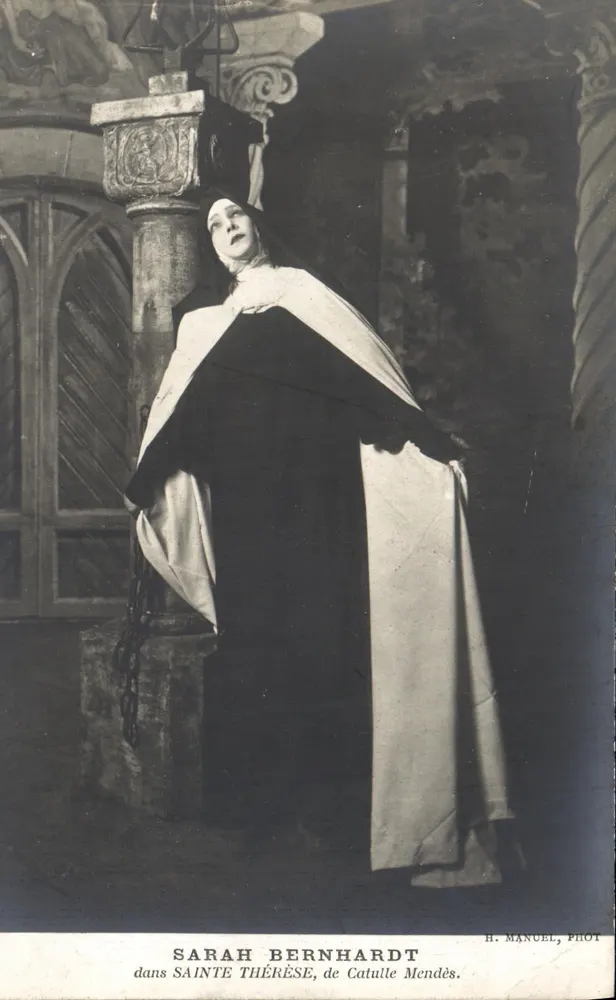 Sarah Bernhardt in Sainte Thérèse — von Catulle Mendès — H. Manuel, Fot. - Vorderseite