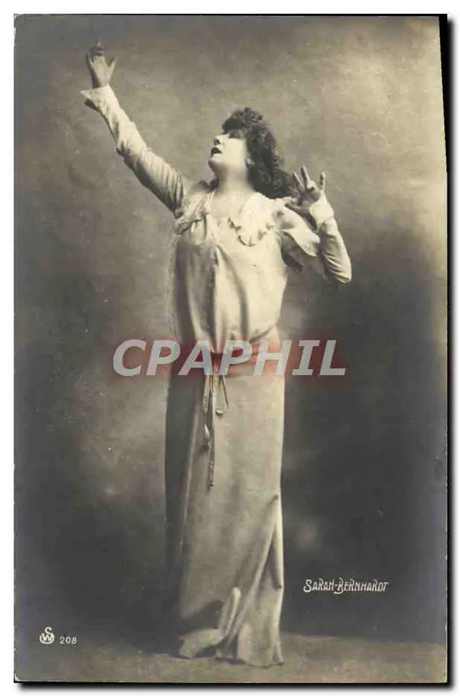 Sarah Bernhardt — atriz em cena — S. 208 - Frente