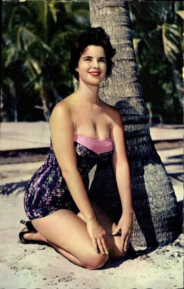 Mulher em maiô — praia tropical — Ganycolor, n° 201/2 - Frente