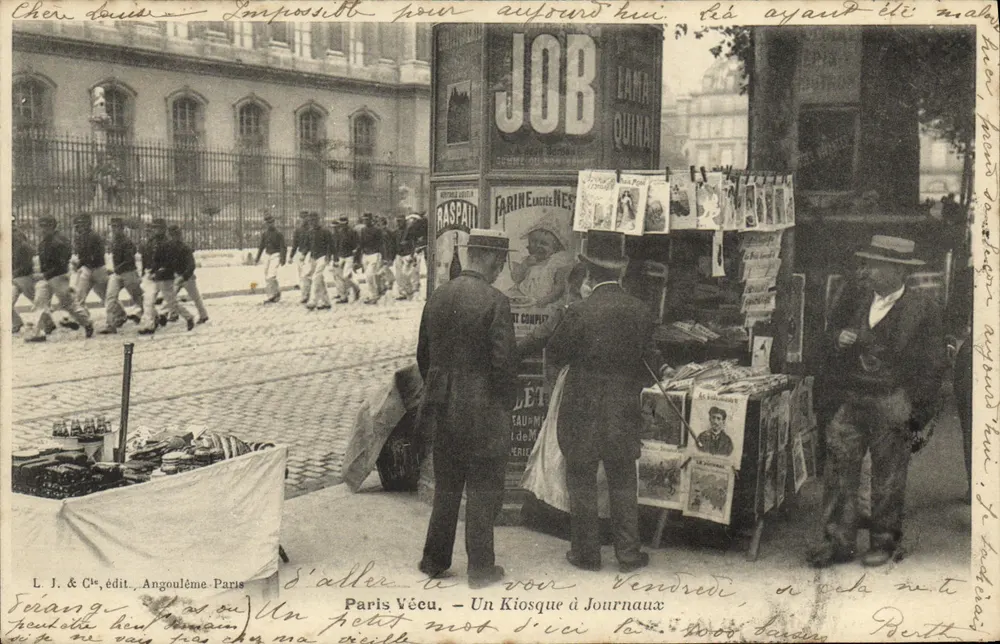 Paris Vécu — A Newspaper Kiosk — L. J. & Cie, Angoulême, Paris - Front