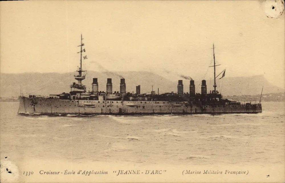 Croiseur-École d'Application "JEANNE-D'ARC" — (Marine Militaire Française) — éditeur : Etablissements Phototypiques Manin Bar - Toulon, n° 1330 - Frente