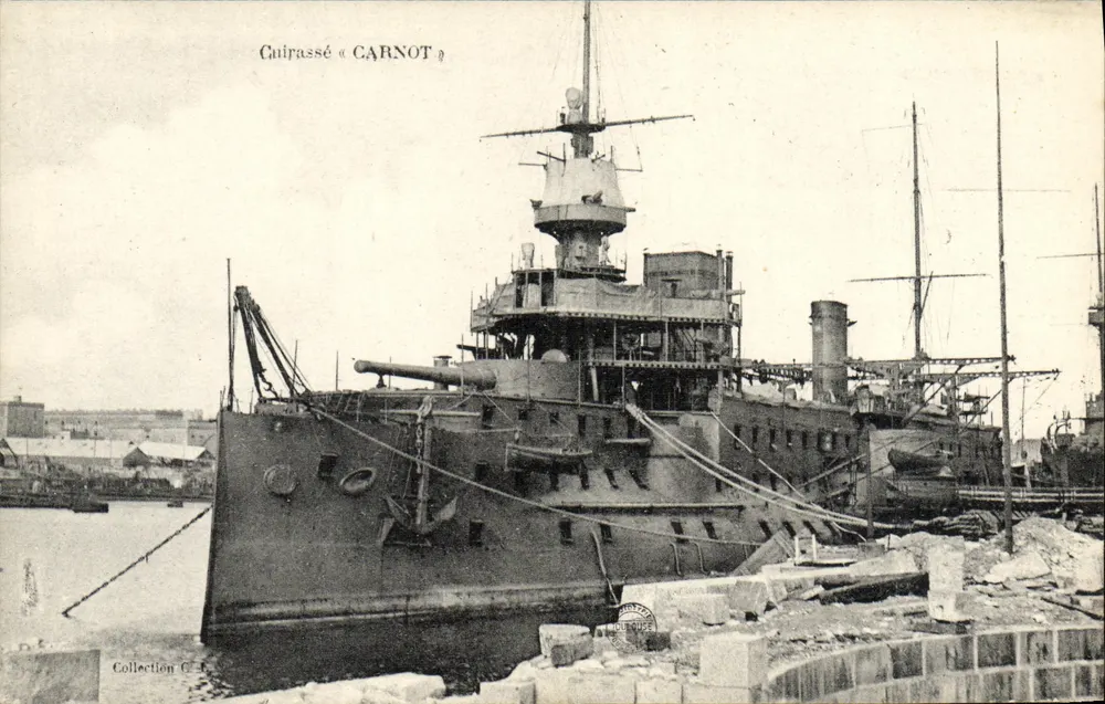 Cuirassé « CARNOT » — Navio militar no cais — Coleção C - Frente