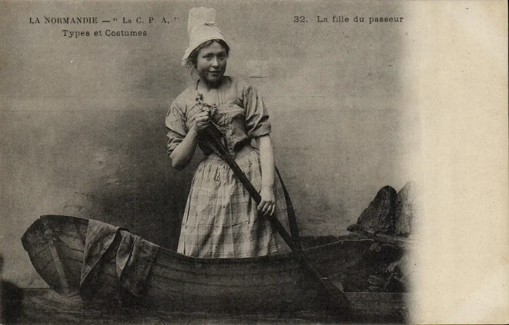 Normandie — "Die C.P.A." — Typen und Trachten — 32. Das Mädchen des Schiffer - Vorderseite